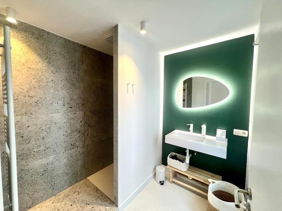 Duplex Chic Et Spacieux - Hypercentre Liege Bagian luar foto